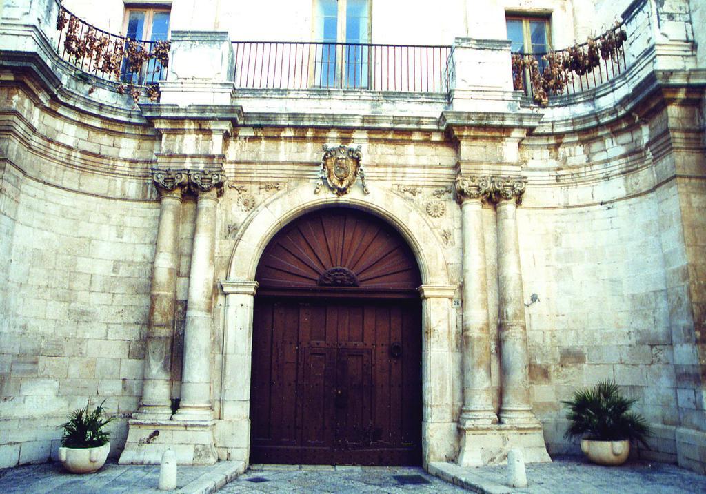 Palazzo Moccia Hotel Rutigliano Kültér fotó